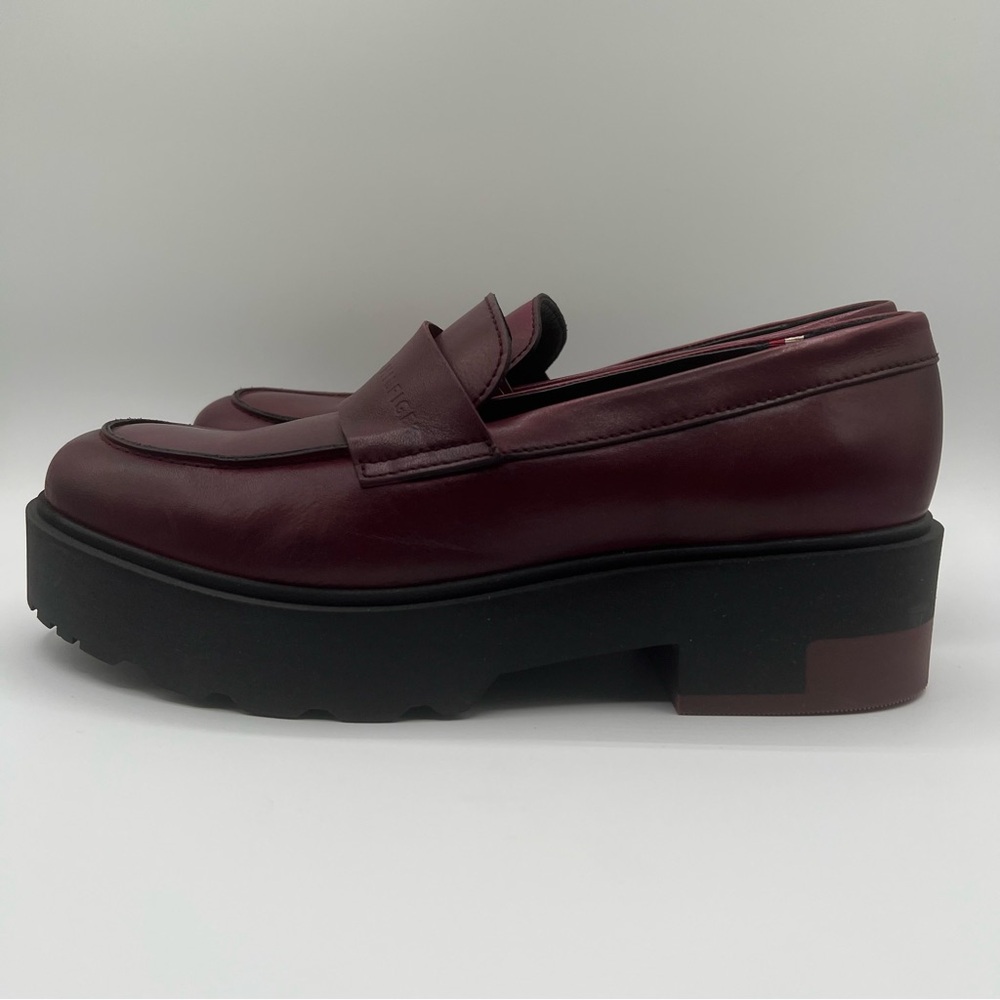 Tommy Hilfiger Unisex Burgundy Lab Leather Slip-On Lug Sole Casual Loafers SZ 10 - Picture 2 of 16